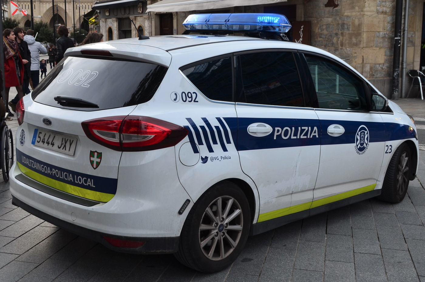 Cestel gana un concurso del 092 de la Policía Local de Vitoria.